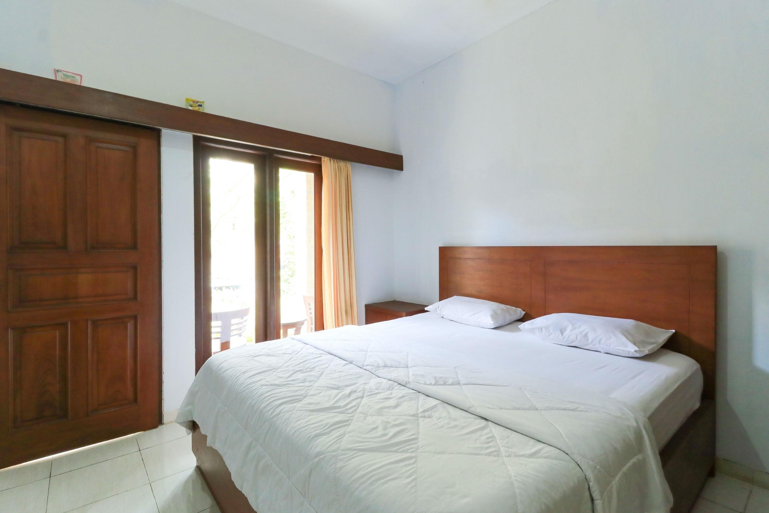 Puri Jayaraja Guest House Kuta Lombok Esterno foto