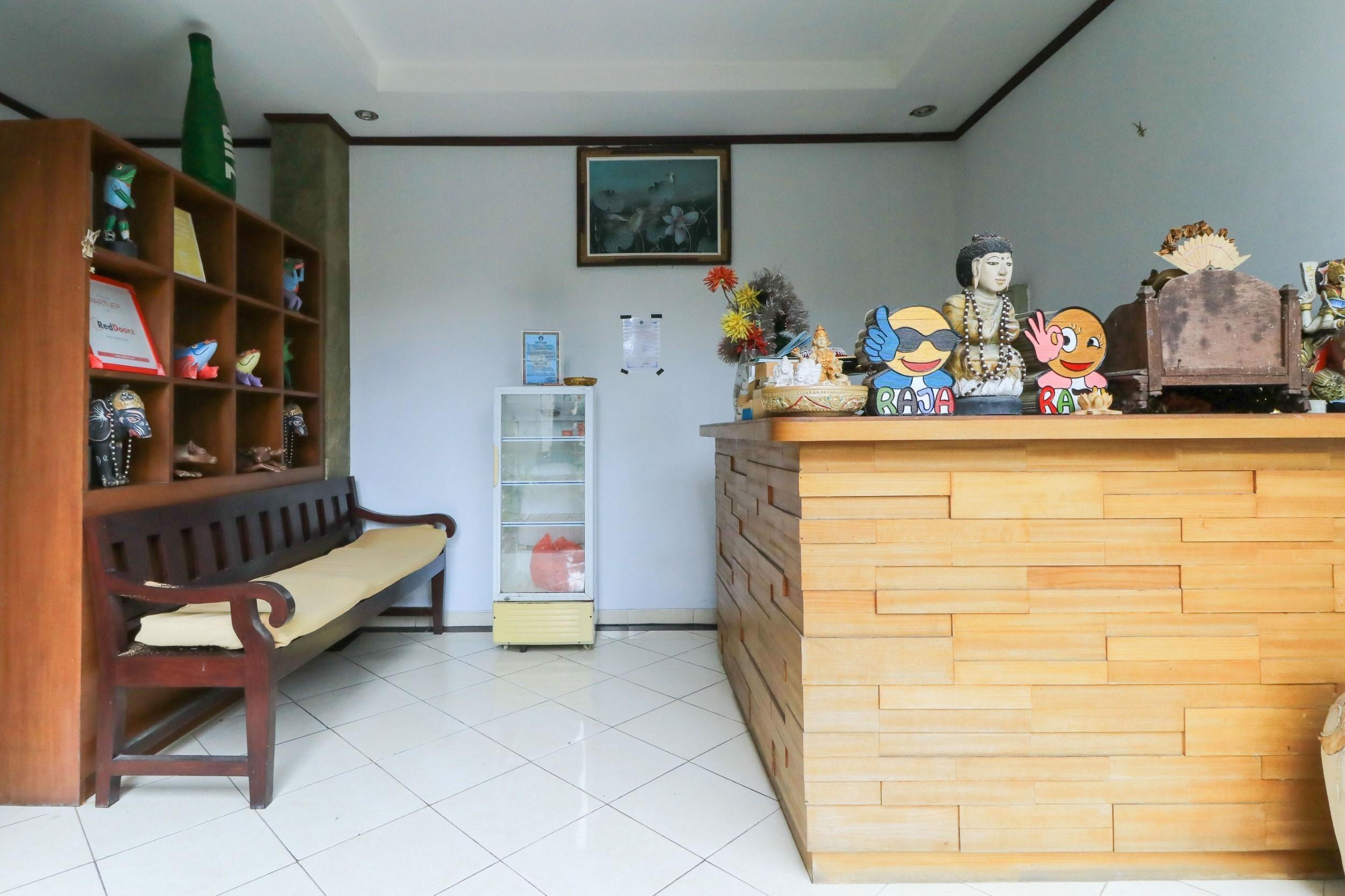 Puri Jayaraja Guest House Kuta Lombok Esterno foto